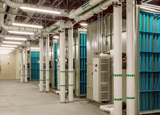 External chiller array serving a cooling system